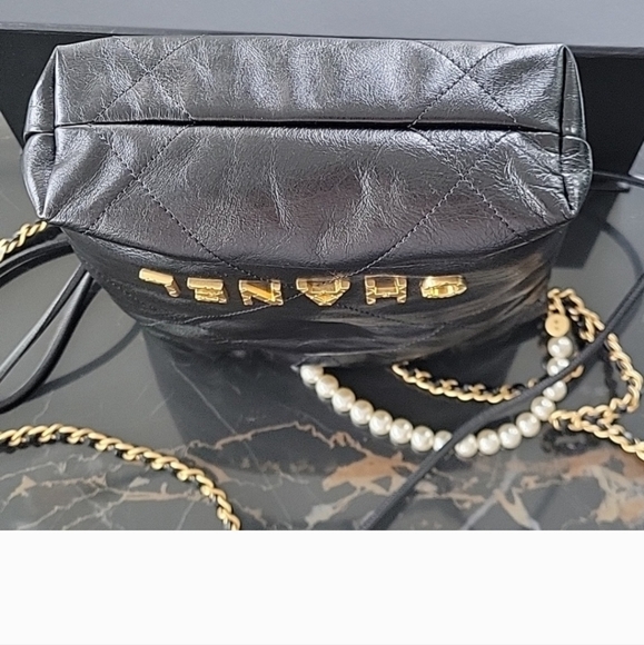 Chanel mini 22 bag with pearls. - Picture 5 of 10